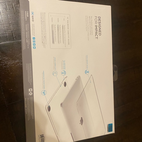 Speck smartshell MacBook Pro 15 inch case clear - Picture 3 of 5